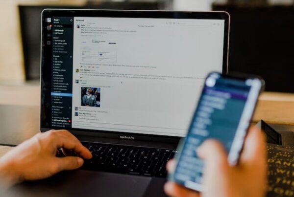 Pros and Cons of Business Process Outsourcing