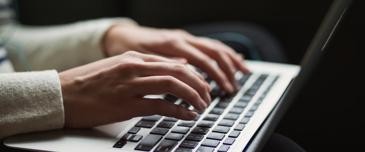 How a Professional Blog Writing Service Outshines AI